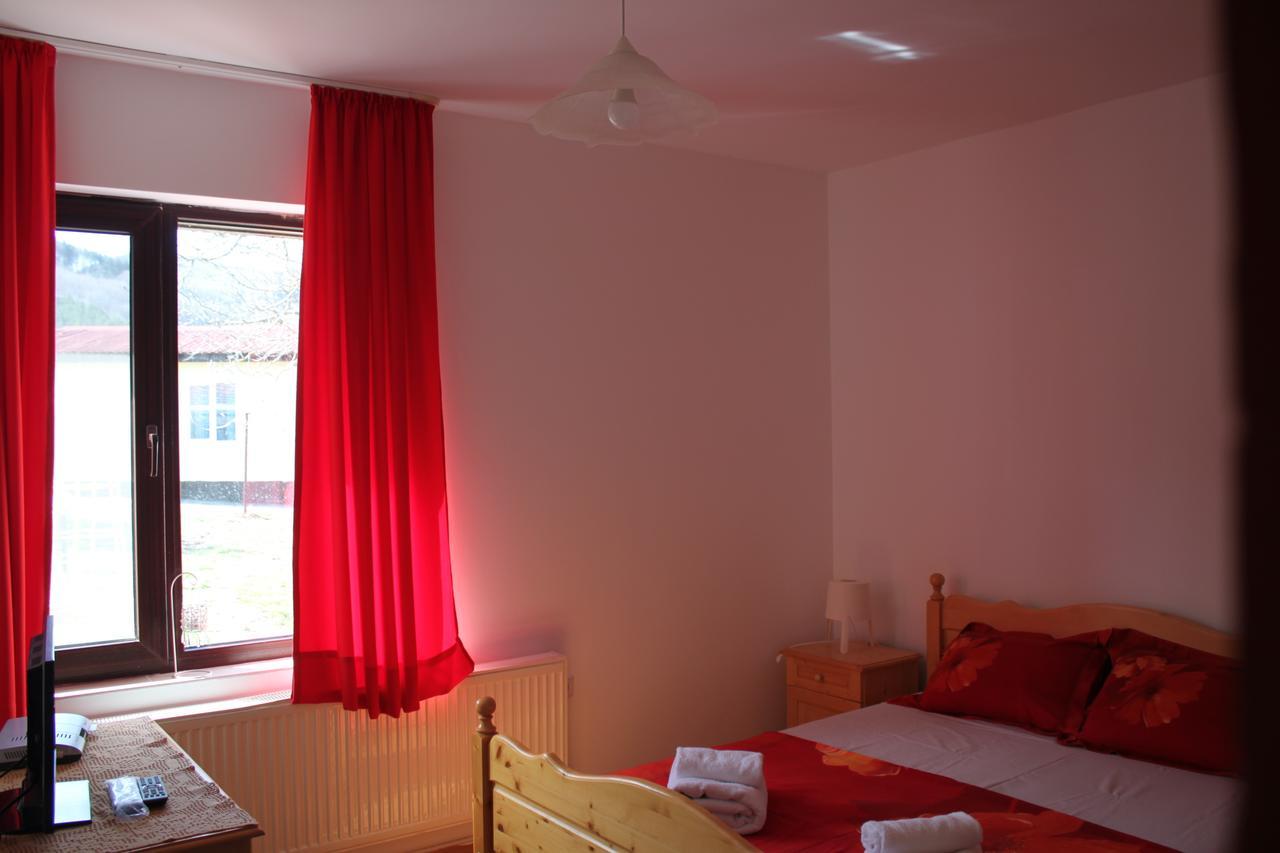 Guest House Daskalov Chervena Lokva Екстериор снимка